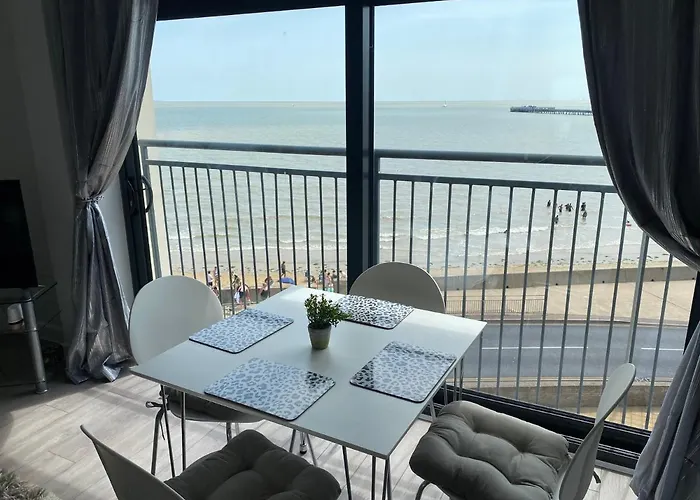 Penthouse Apartment With Seaviews